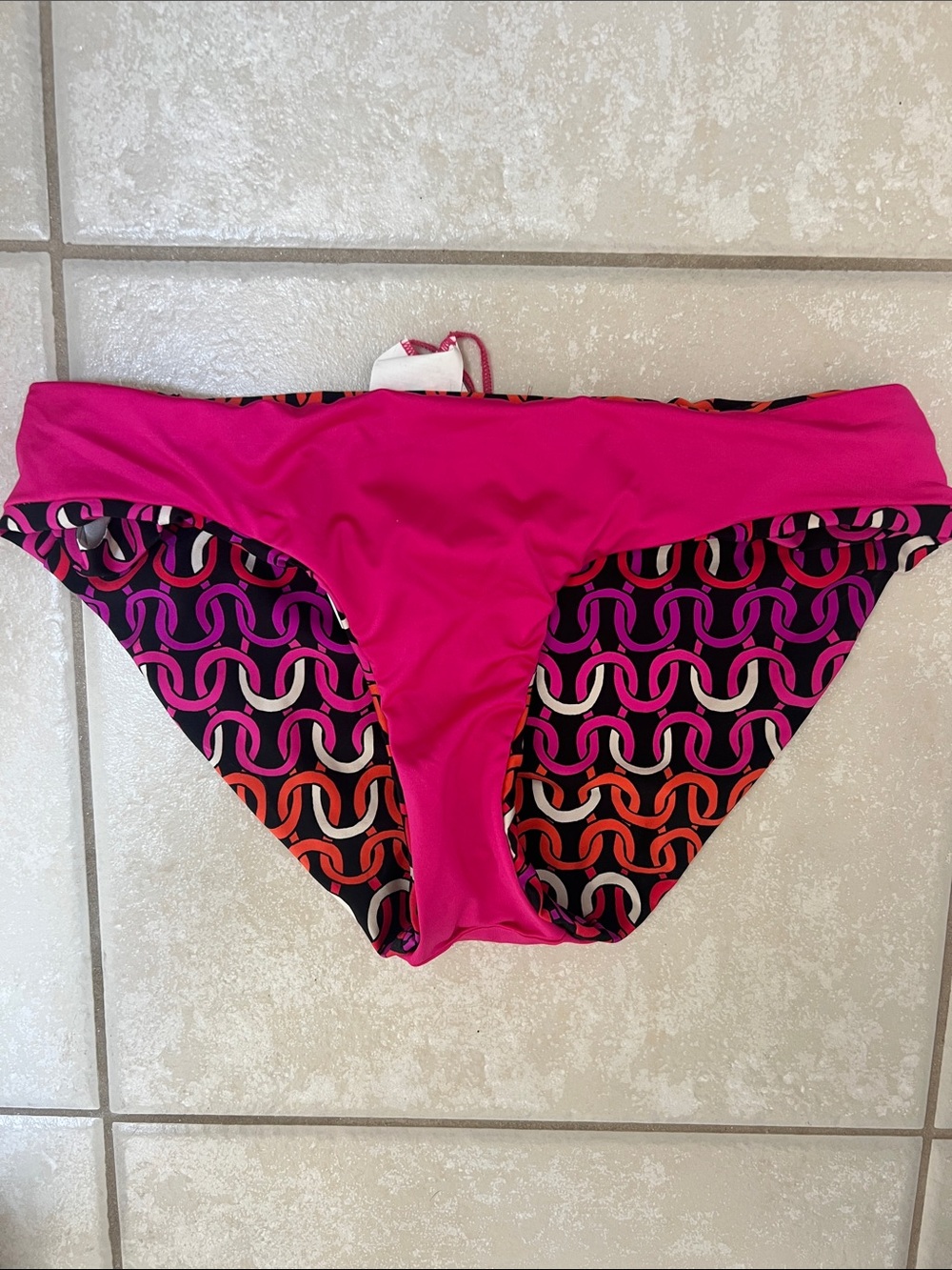 Trina Turk Women's Echo Tab-Side Hipster Bikini Bottoms Size 4, reversible - Picture 3 of 10